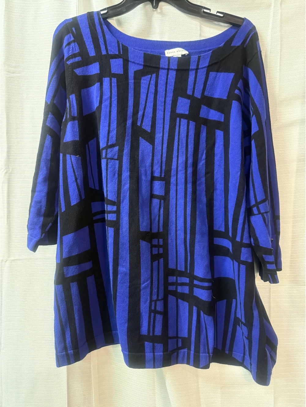 Susan Graver Women's 1X Blue and Black Geometric Pattern Knit Top